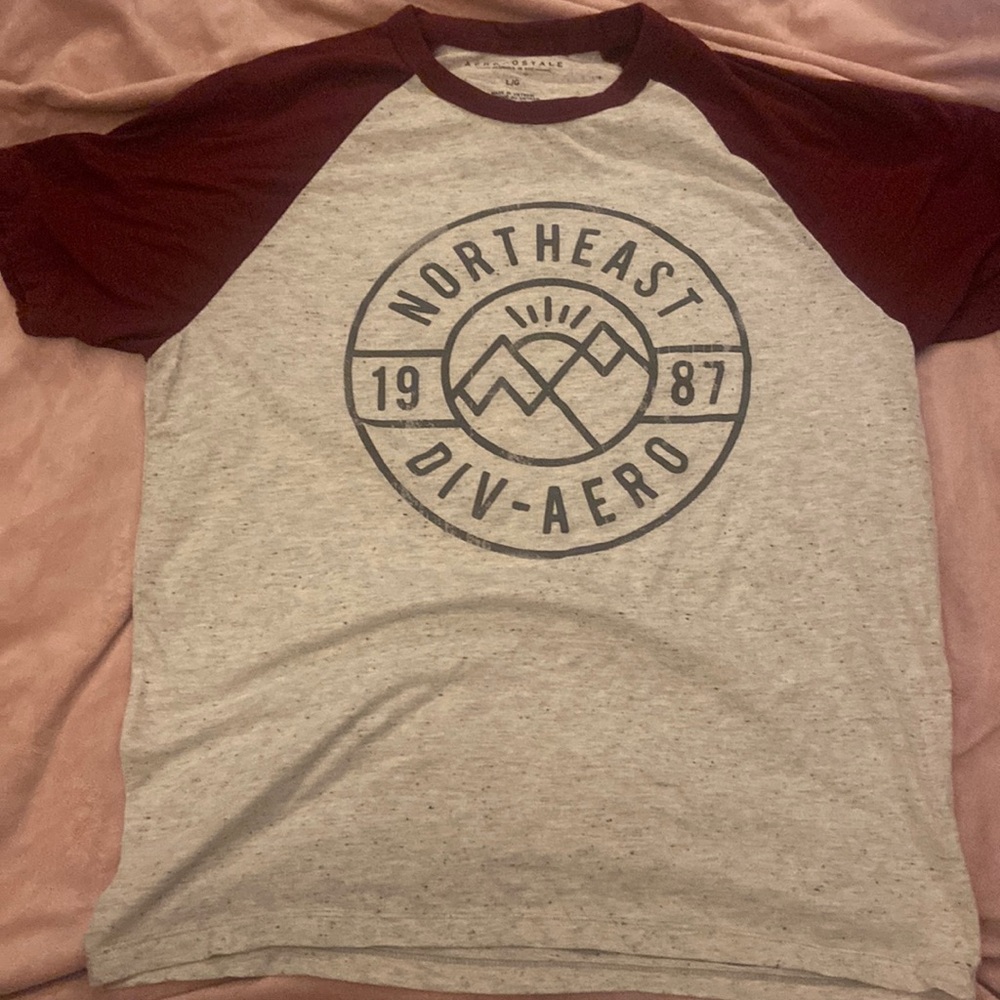 Aeropostale red and white t-shirt size L